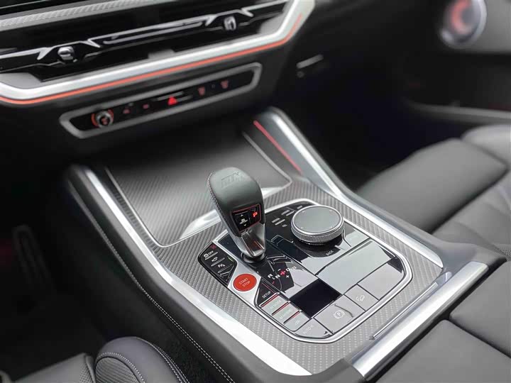 BMW XM 2023 Base — фото 21