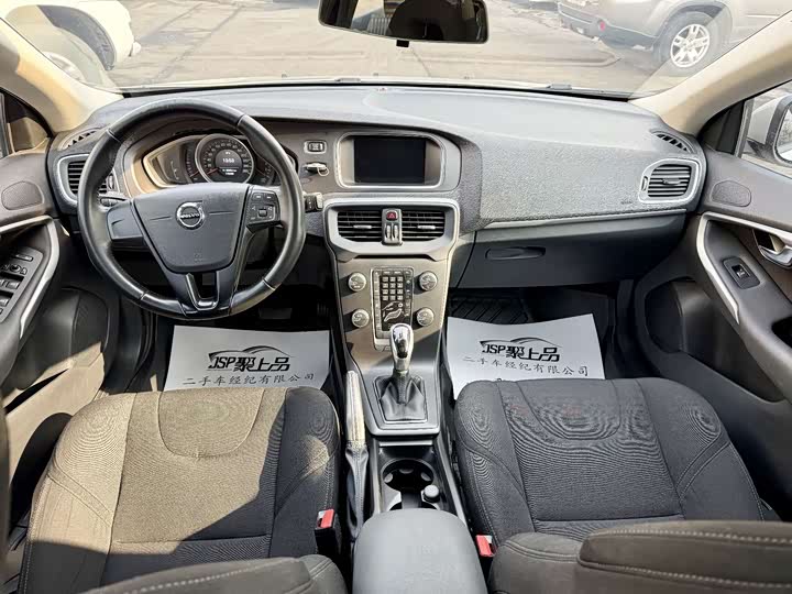 Volvo V40 2017 T 3 — фото 7