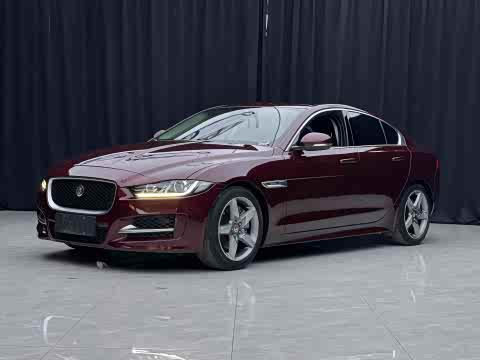Jaguar XE 2015 2.0 T 200 PS R-Sport — фото 17