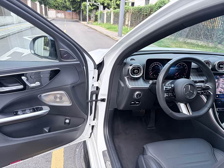 Mercedes-Benz C-Class 2024 C 260 L — фото 13