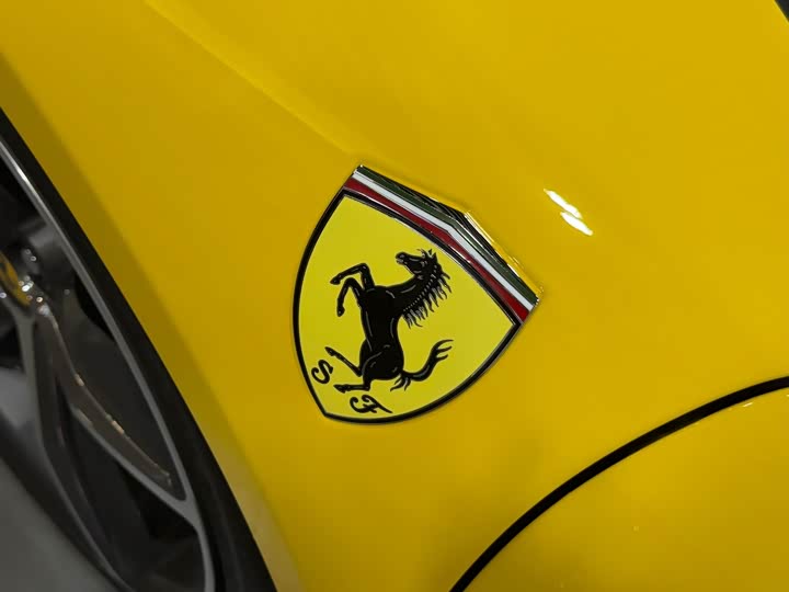 Ferrari 296 2022 3.0 T V 6 GTS — фото 8