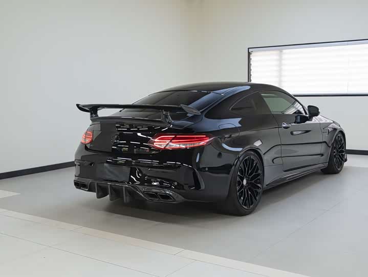 Mercedes-Benz C-Class 2016 AMG C 63 S Coupe — фото 5