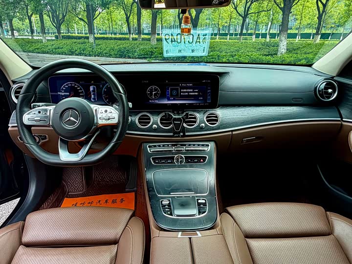 Mercedes-Benz E-Class E 200 L спорт — фото 7