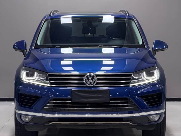 Volkswagen Touareg — фото 3