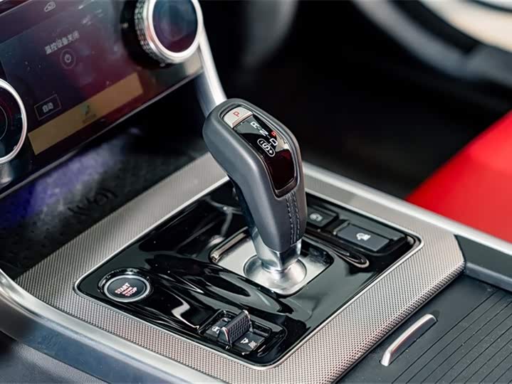 Jaguar XEL 2024 2.0 T 250 PS R-DYNAMIC S — фото 15