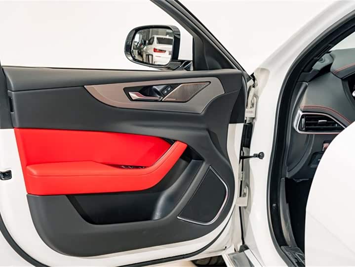 Jaguar XEL 2024 2.0 T 250 PS R-DYNAMIC S — фото 16