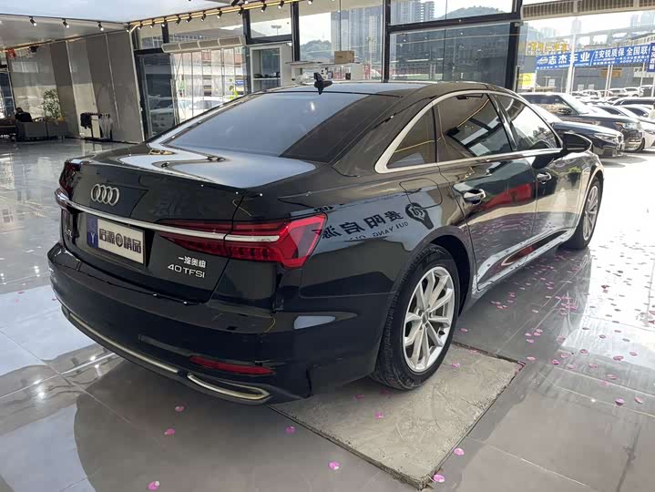 Audi A6L 40 TFSI люкс-динамик — фото 7
