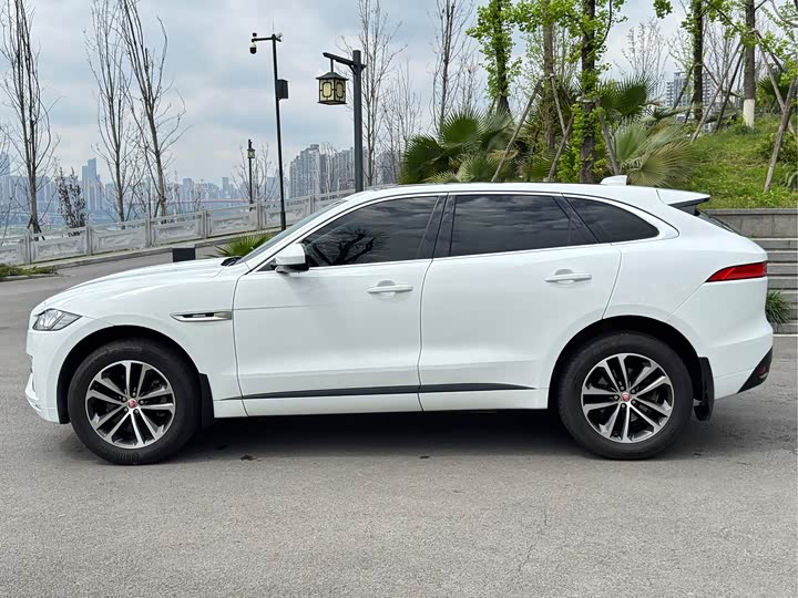 Jaguar F-PACE 2016 3.0 SC 4 WDR-Sport — фото 8