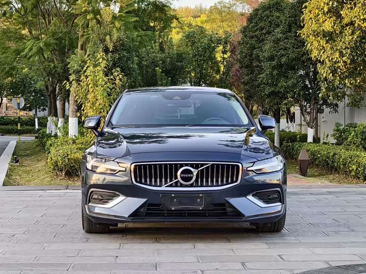 Volvo S60 2021 T 4 — фото 2