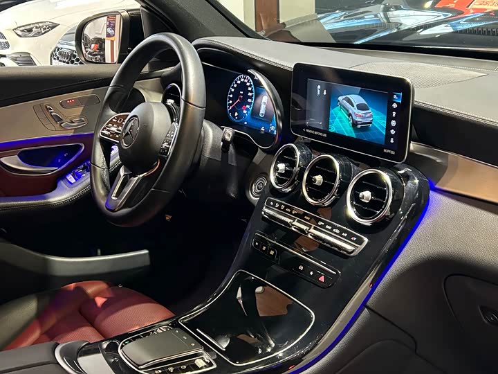 Mercedes-Benz GLC 2023 GLC 260 4 MATIC SUV — фото 23