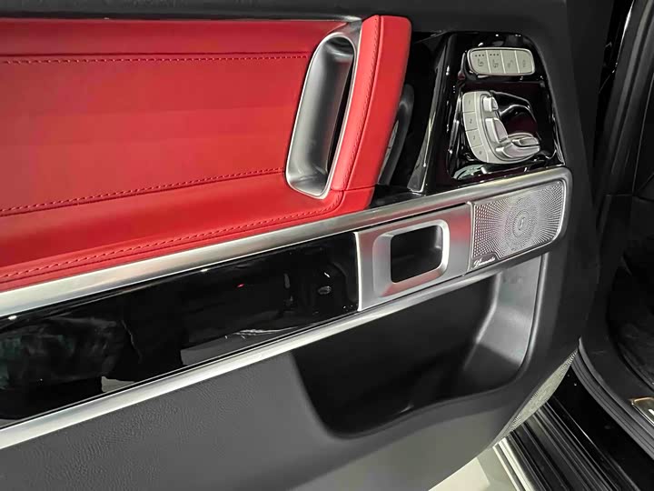 Mercedes-Benz G-Class 2022 AMG G 63 — фото 15