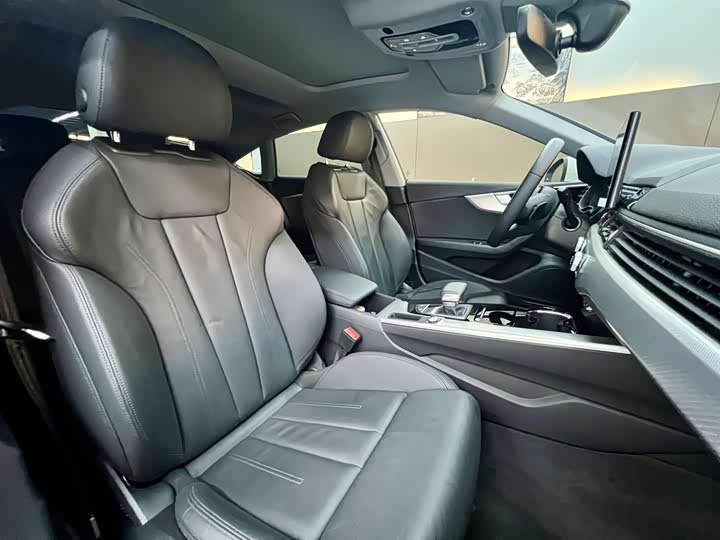 Audi A5 2024 Sportback 40 TFSI — фото 5