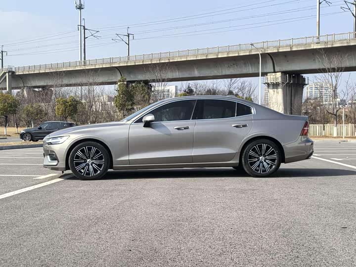 Volvo S60 2021 T 4 — фото 10