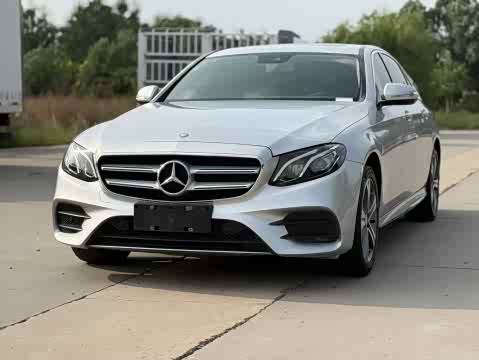 Mercedes-Benz E-Class 2016 E 200 L Sport — фото 18