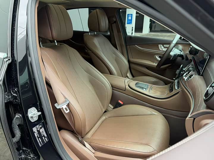 Mercedes-Benz E-Class 2023 E 300 L Luxury — фото 6
