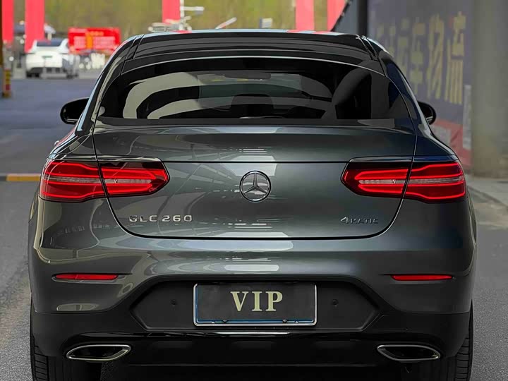 Mercedes-Benz GLC 2017 GLC 260 4 MATIC SUV — фото 5