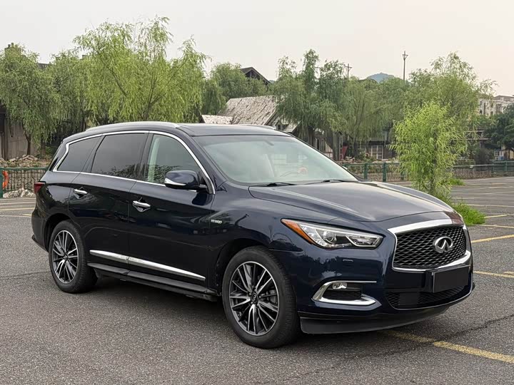 Infiniti QX60 2016 2.5 S/C Hybrid 2 WD V — фото 2