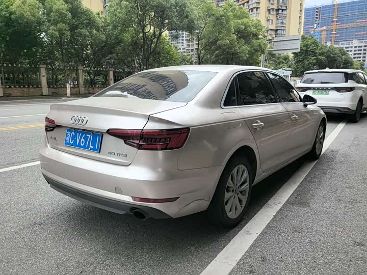 Audi A4L Plus 40 TFSI базовая — фото 12
