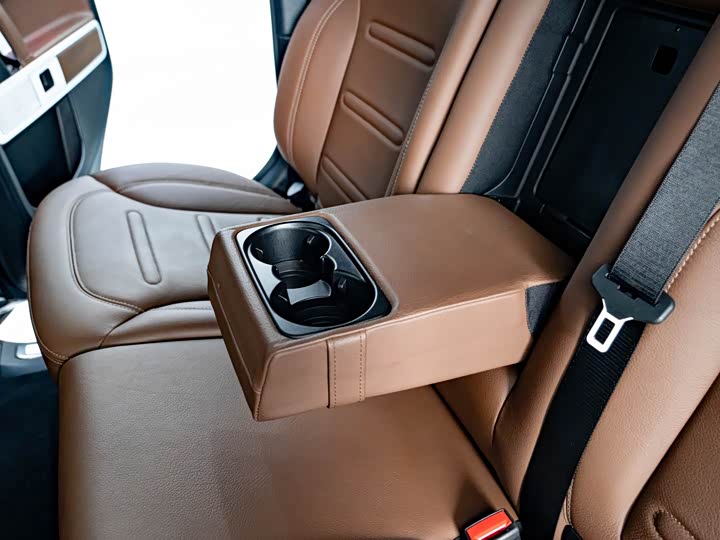 Mercedes-Benz G-Class 2021 G 500 — фото 12