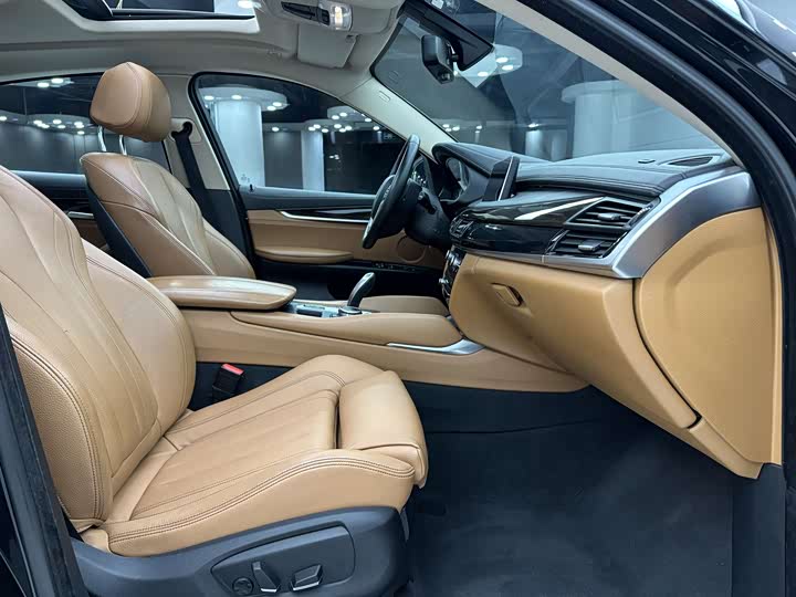 BMW X6 2017 x Drive 28i — фото 28