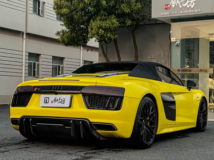 Audi R8 2017 V 10 Spyder — фото 6