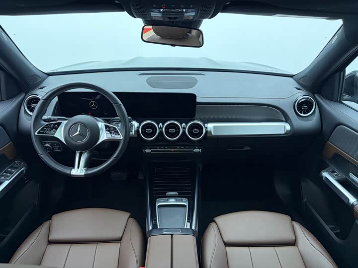 Mercedes-Benz GLB 2024 GLB 200 — фото 12