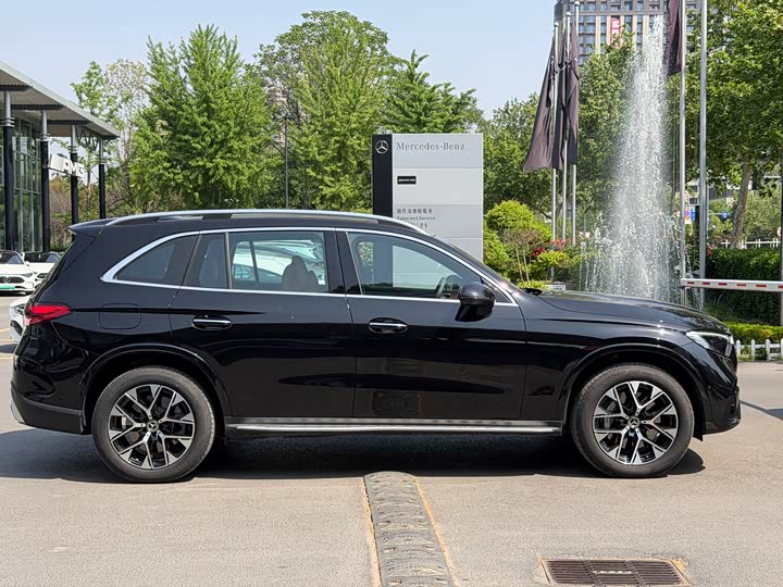 Mercedes-Benz GLC 2025 350 e L 4 MATIC — фото 5