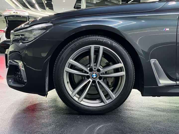 BMW 7-Series 2018 730 Li Leading M — фото 4