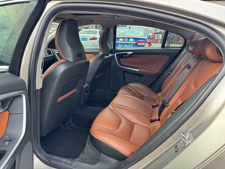 Volvo S60 2015 S 60 L 2.0 T — фото 8