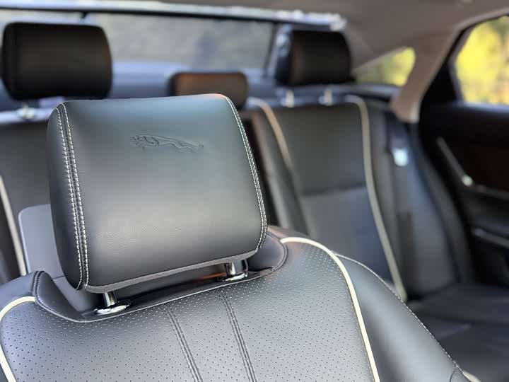 Jaguar XJ 2016 XJL 3.0 SC 4 WD — фото 18