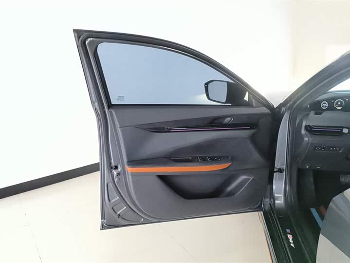 Changan UNI-V 2022 1.5 T — фото 7