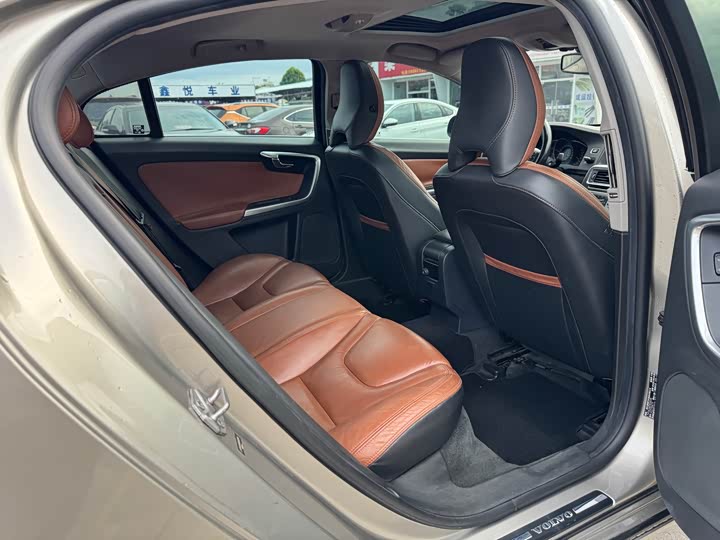 Volvo S60 2015 S 60 L 2.0 T — фото 10