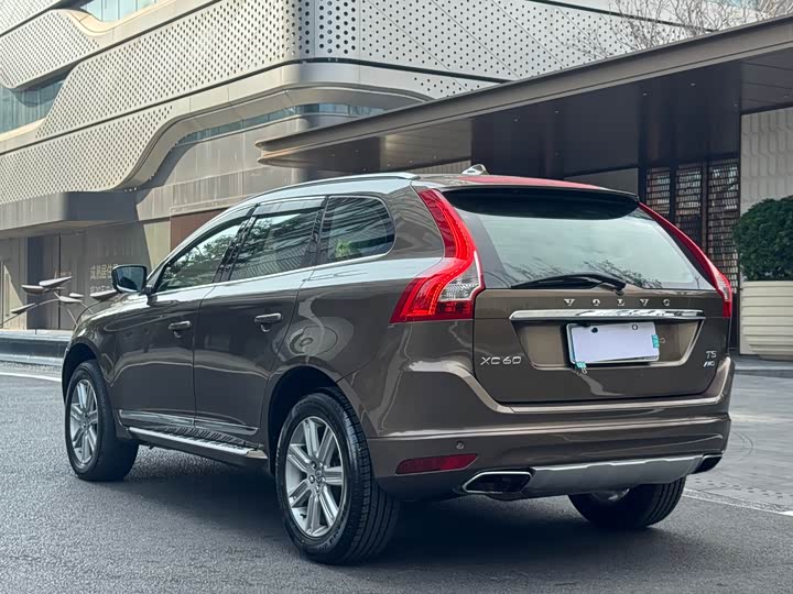 Volvo XC60 2015 T 5 AWD — фото 30