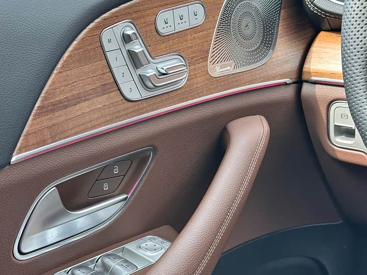 Mercedes-Benz GLS 2024 GLS 450 4 MATIC Luxury — фото 26