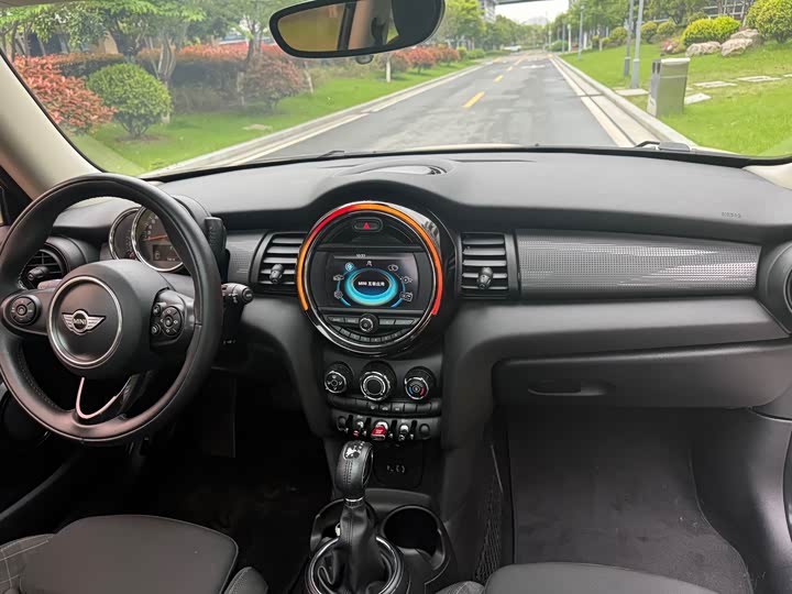 MINI Hatch — фото 13