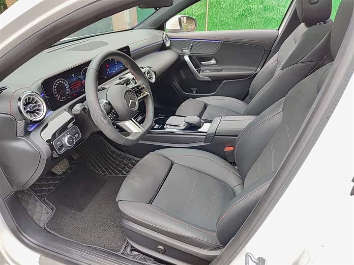 Mercedes-Benz A-Class 2023 A 200 L — фото 7