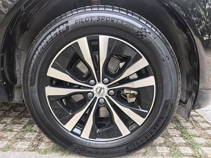 Volvo XC60 2022 B 5 4 WD — фото 19