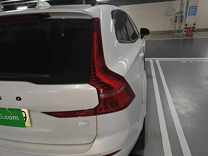 Volvo XC60 Hybrid 2021 T 8 E Hybrid — фото 8
