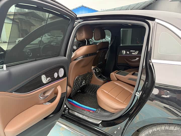 Mercedes-Benz E-Class 2021 E 300 L Luxury — фото 10