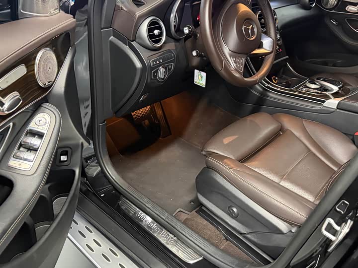 Mercedes-Benz GLC 260 4MATIC люкс — фото 5