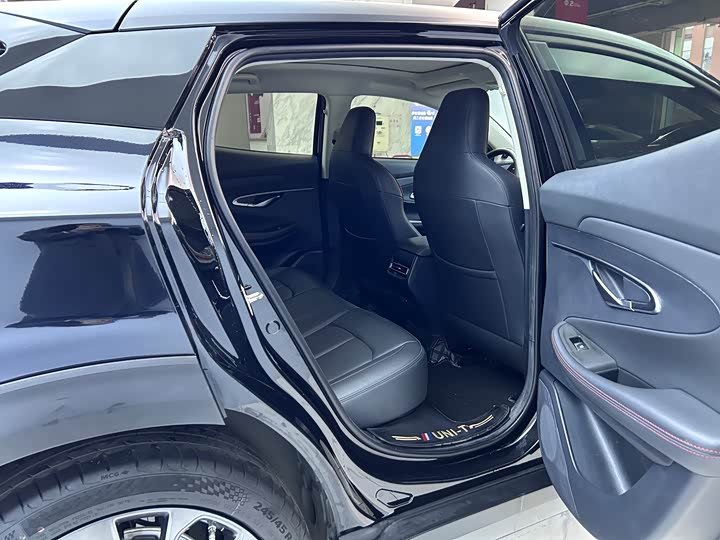 Changan UNI-T 2020 1.5 T Flagship — фото 11