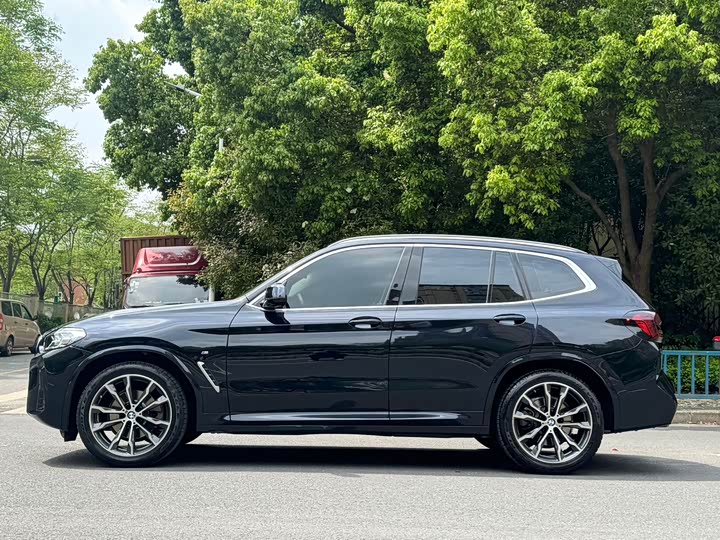 BMW X3 2022 x Drive 30i Leading M — фото 3