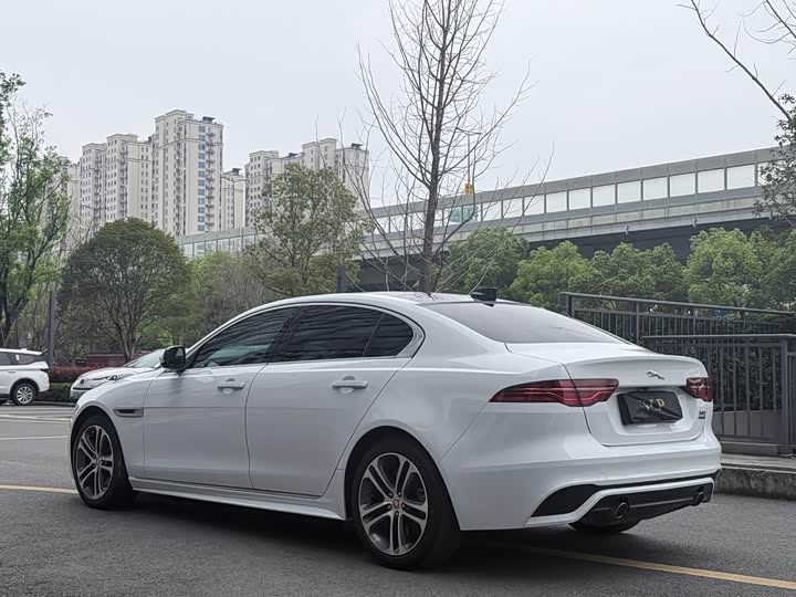 Jaguar XEL 2020 2.0 T 200 PS S — фото 15