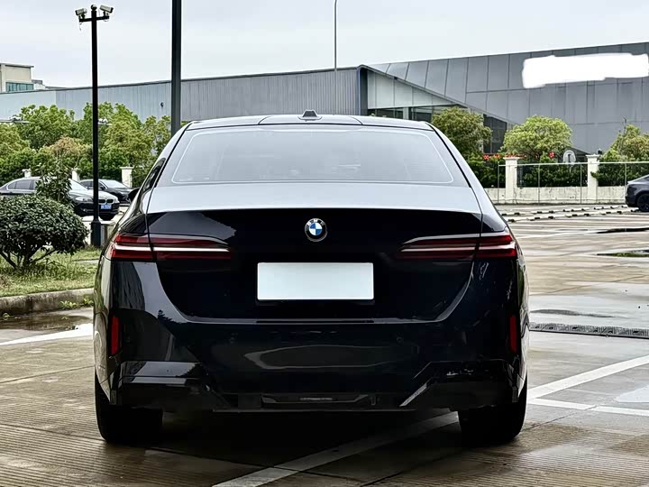 BMW 5 Series 525Li M спортпакет — фото 13