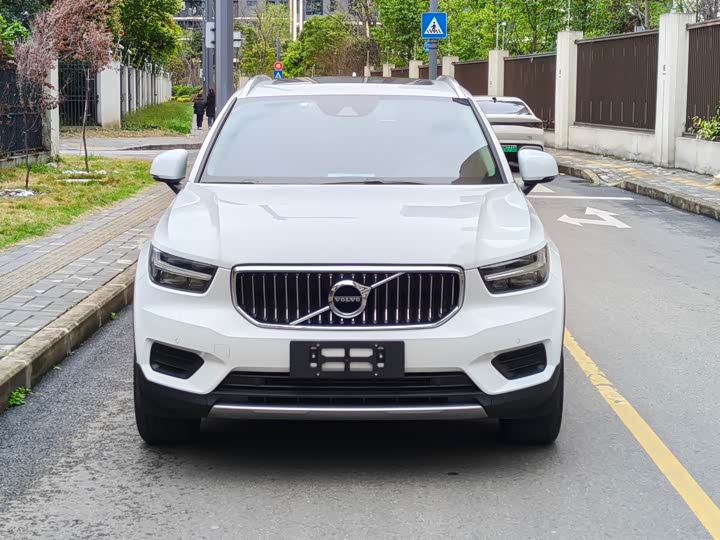 Volvo XC40 2021 T 3 — фото 2