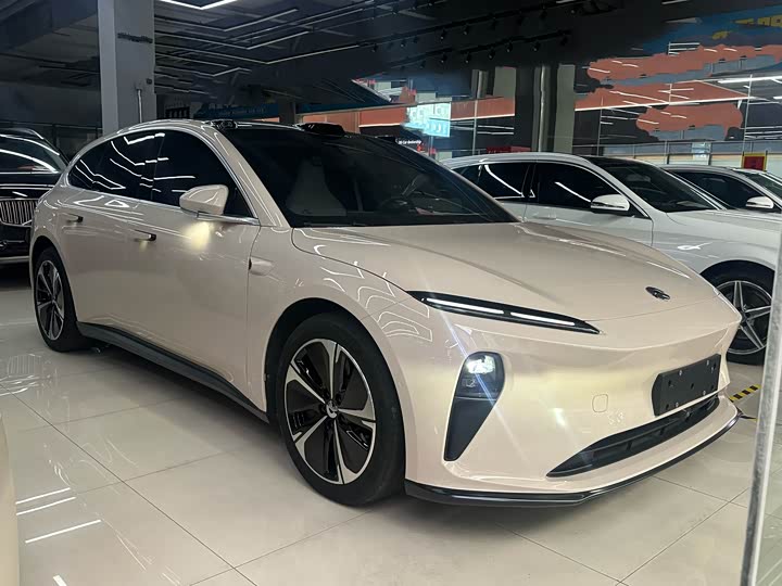 NIO ET5T 2023 75k Wh Touring — фото 1