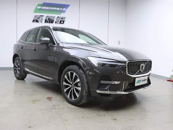 Volvo XC60 2024 B 5 4 WD — фото 5