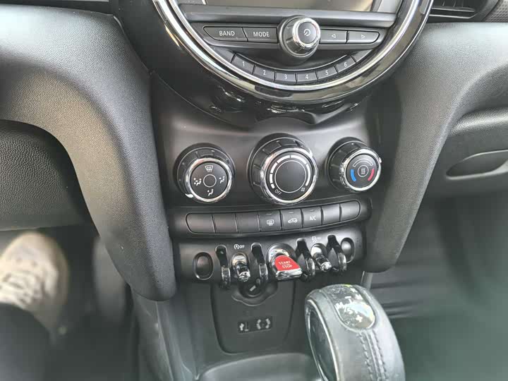 MINI Hatch — фото 11