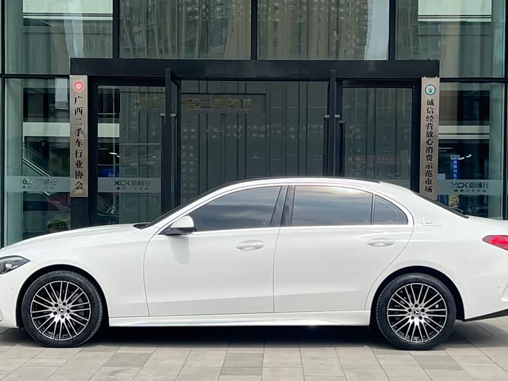 Mercedes-Benz C-Class 2023 C 260 L — фото 3