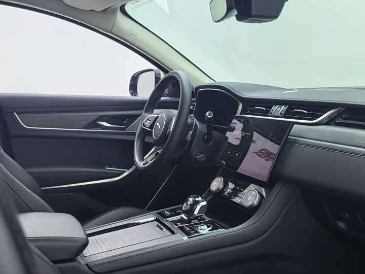 Jaguar XFL 2022 XFL 2.0 T P 200 2 WD — фото 20